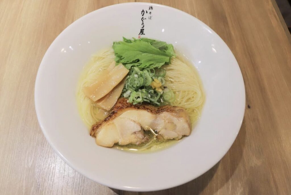 新宿ラーメン鶏そばかぐら屋  あっさり鶏そば